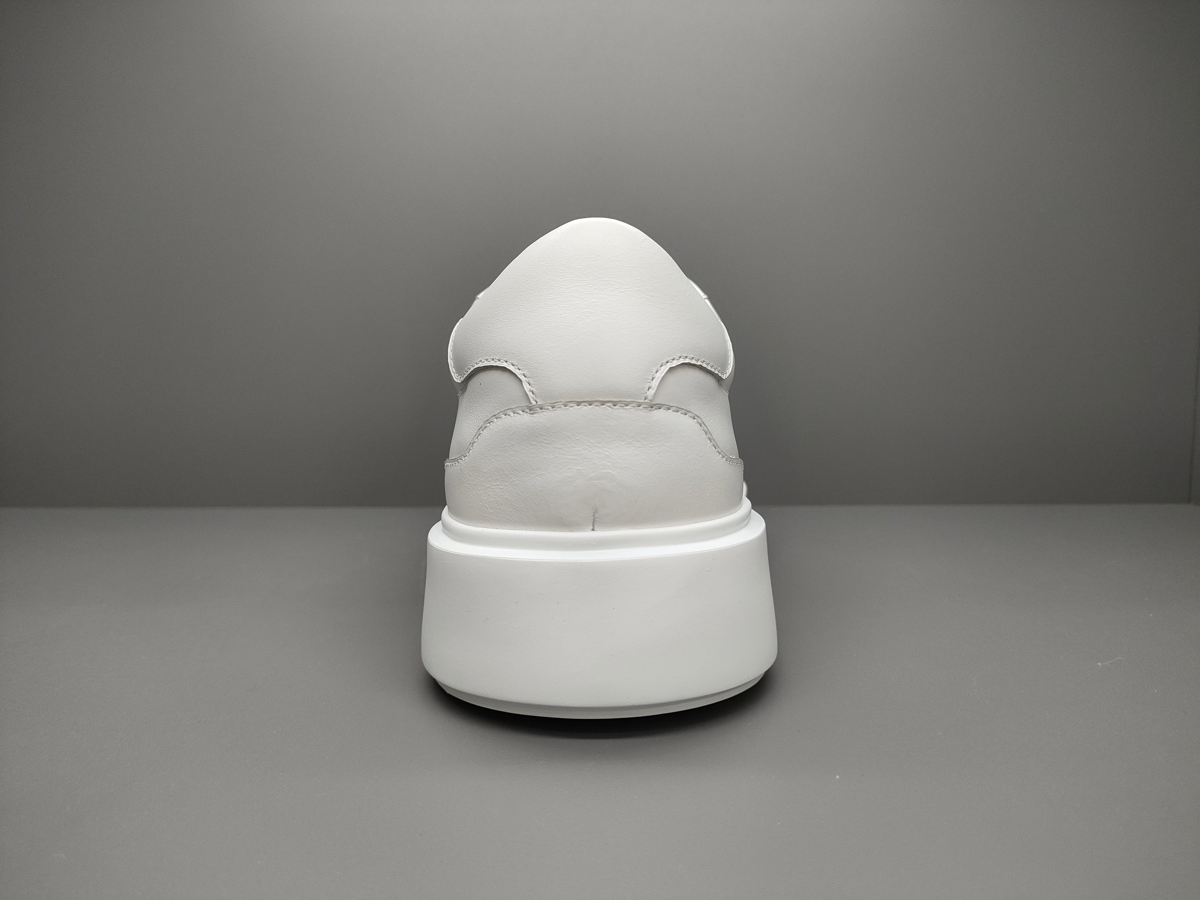 Classic Leather Trainer