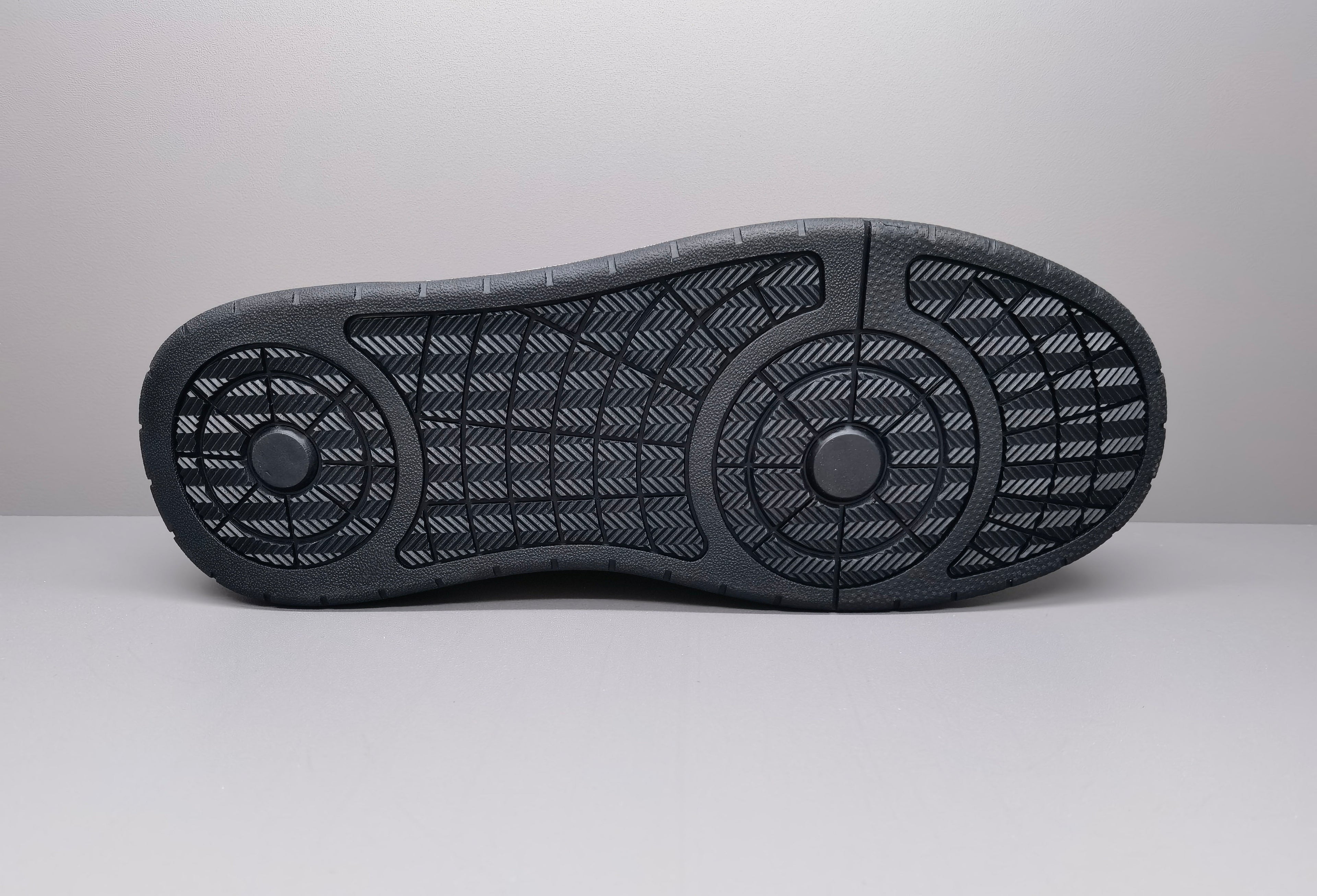 Men's Basket Trainer