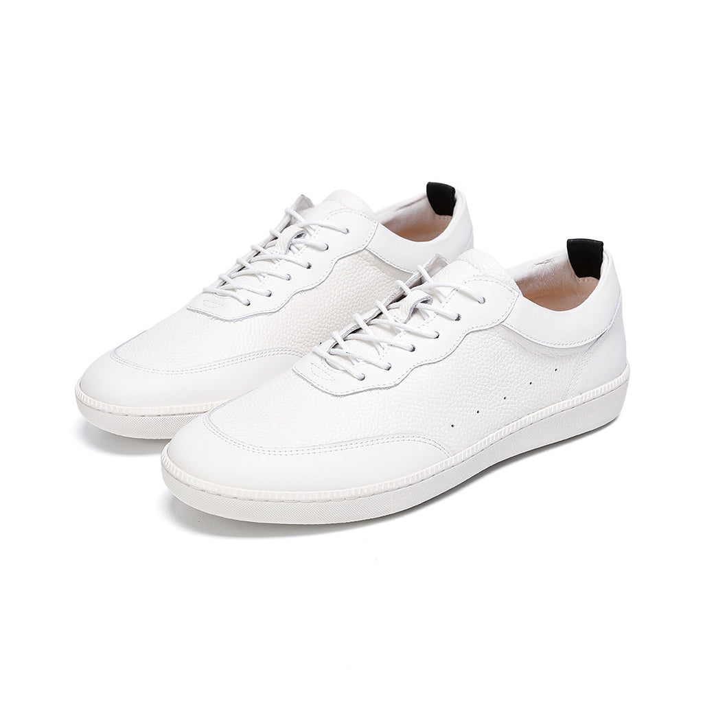 2026 Spring and Summer White Shoes Trendy Men's Leather Lightweight Flat Bottom Comfortable Casual Design Outdoor Sports Board Sneakers