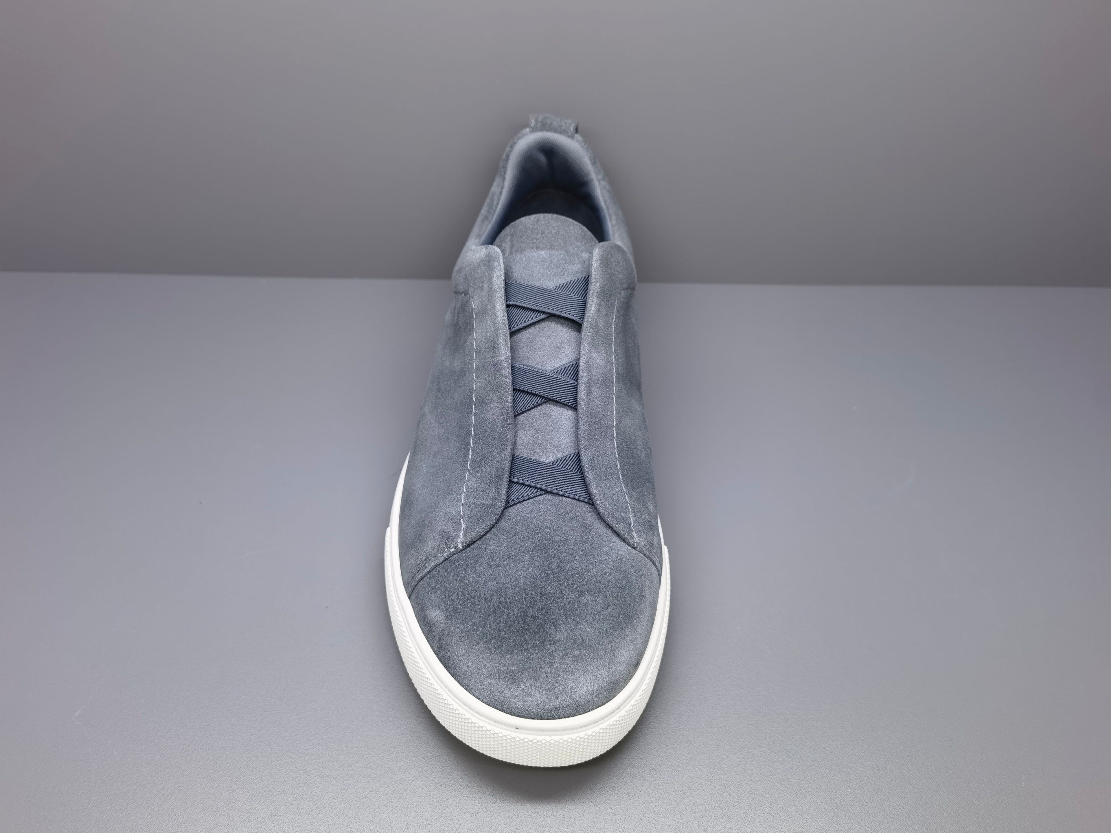 Classic Men's Sneakers