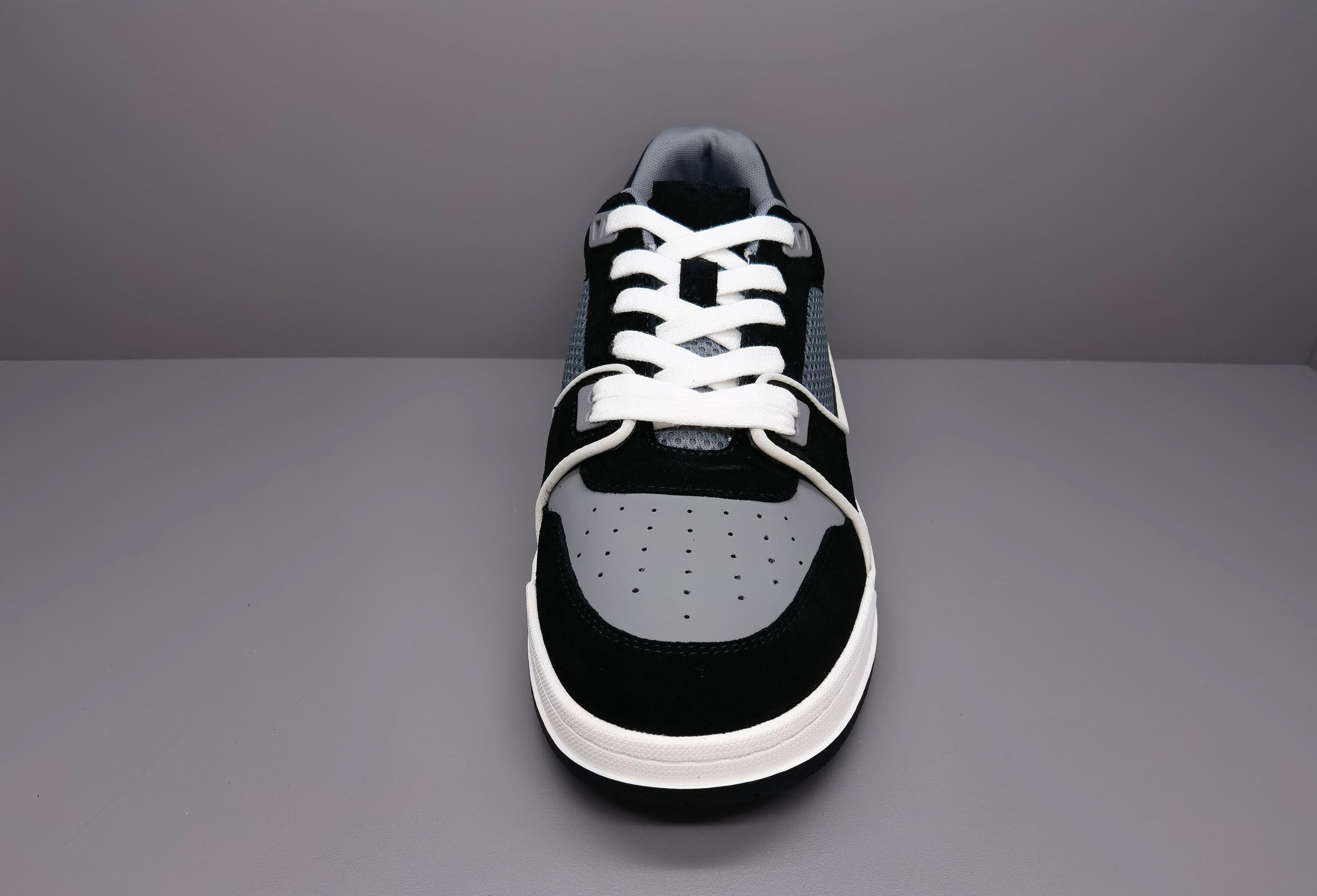 Men's Basket Trainer