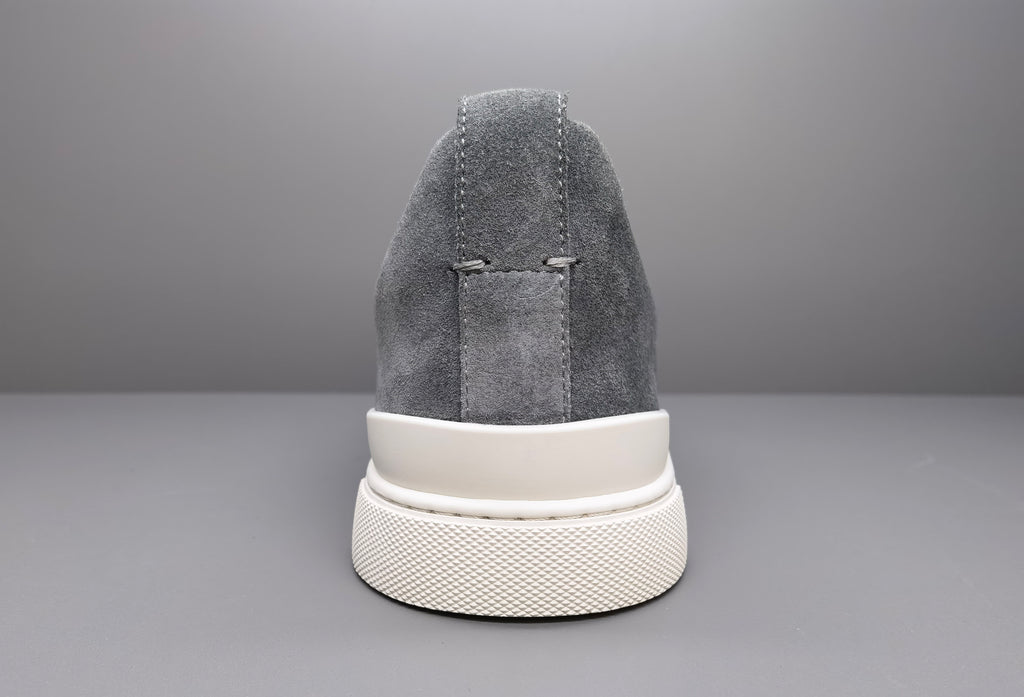 Classic Men's Sneakers