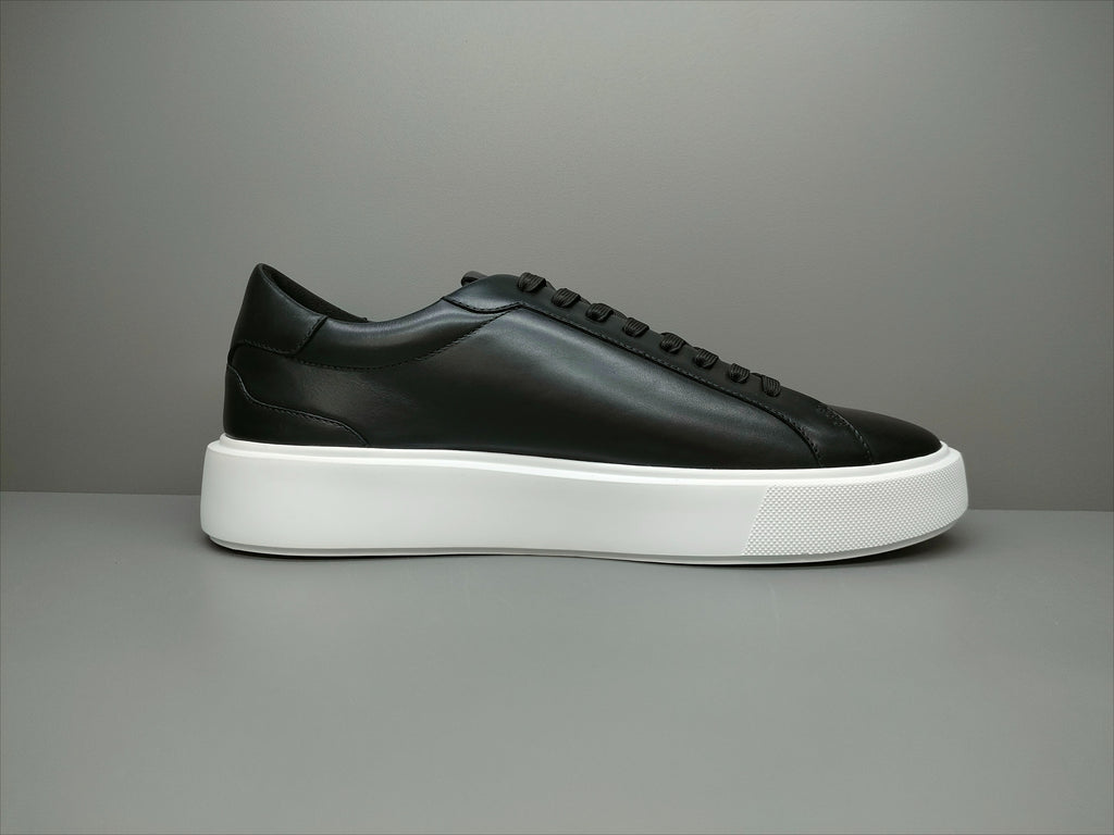 Classic Leather Trainer