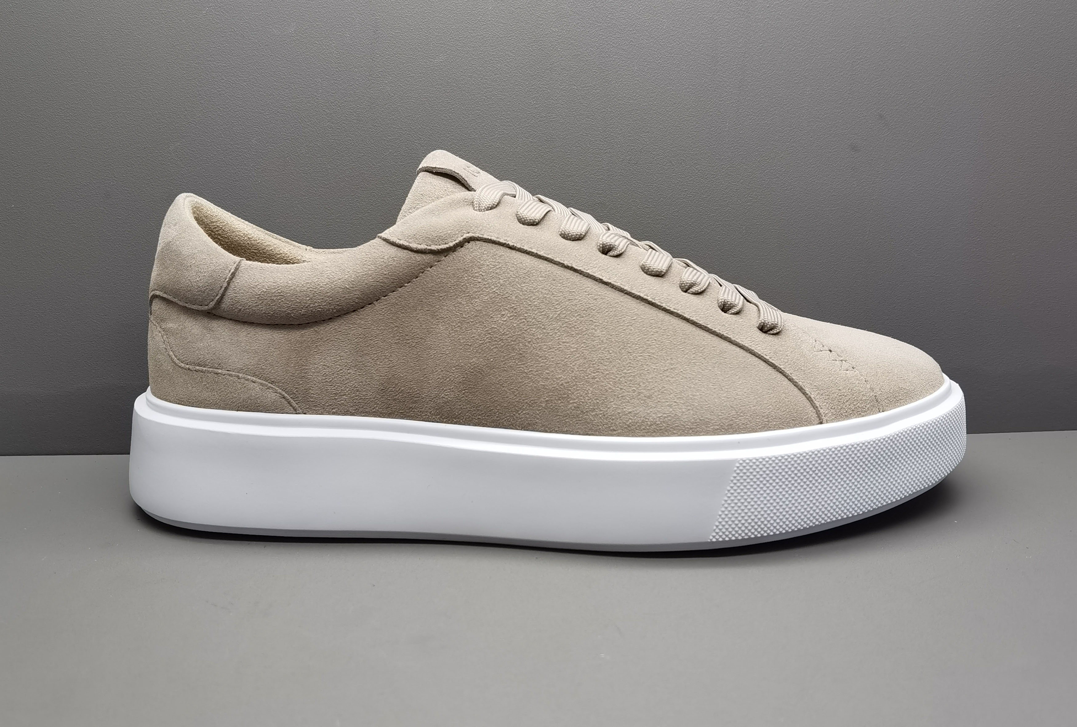 Classic Suede Trainer